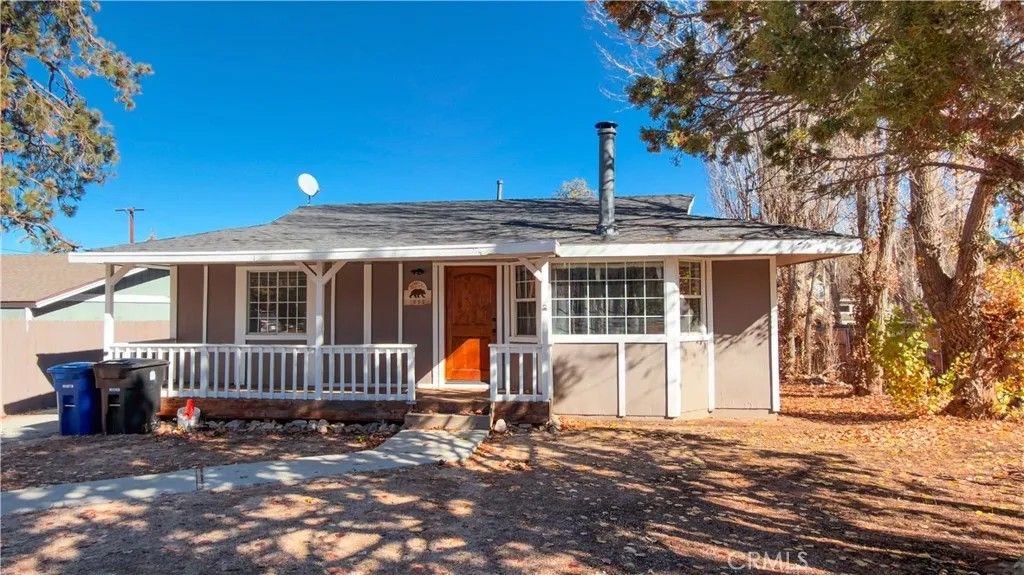 Photo of 1605 Malabar Way, Big Bear Lake, CA 92314 (MLS # PW25271197)