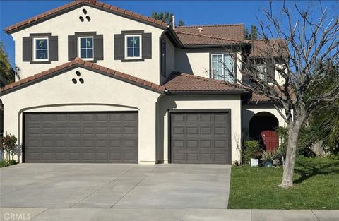 Photo of 37779 Quintana Dr, Murrieta, CA 92563 (MLS # SW26048133)
