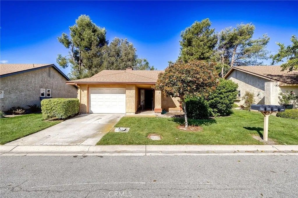 Photo of 23117 Village 23 Vlg, Camarillo, CA 93012 (MLS # SR26080355)