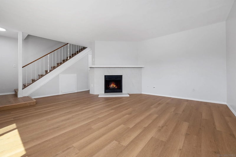 550 Park Way 8