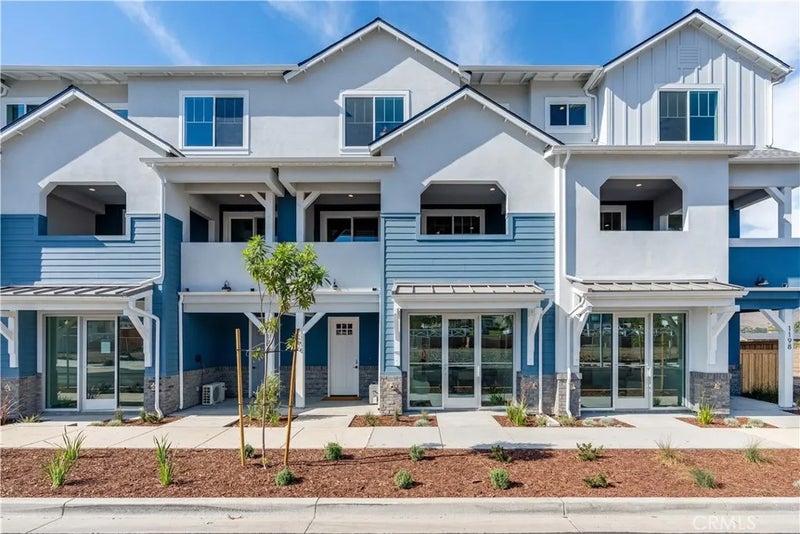 1196 Tiburon Way