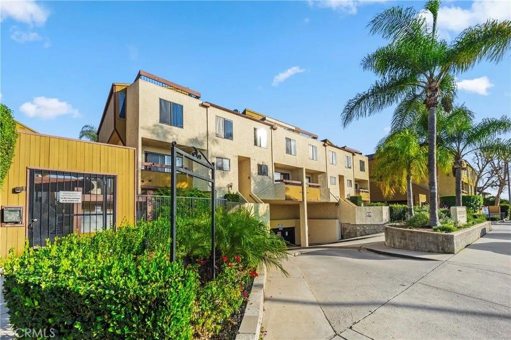 Photo of 1014 S Marengo Ave, Alhambra, CA 91803 (MLS # WS26024888)