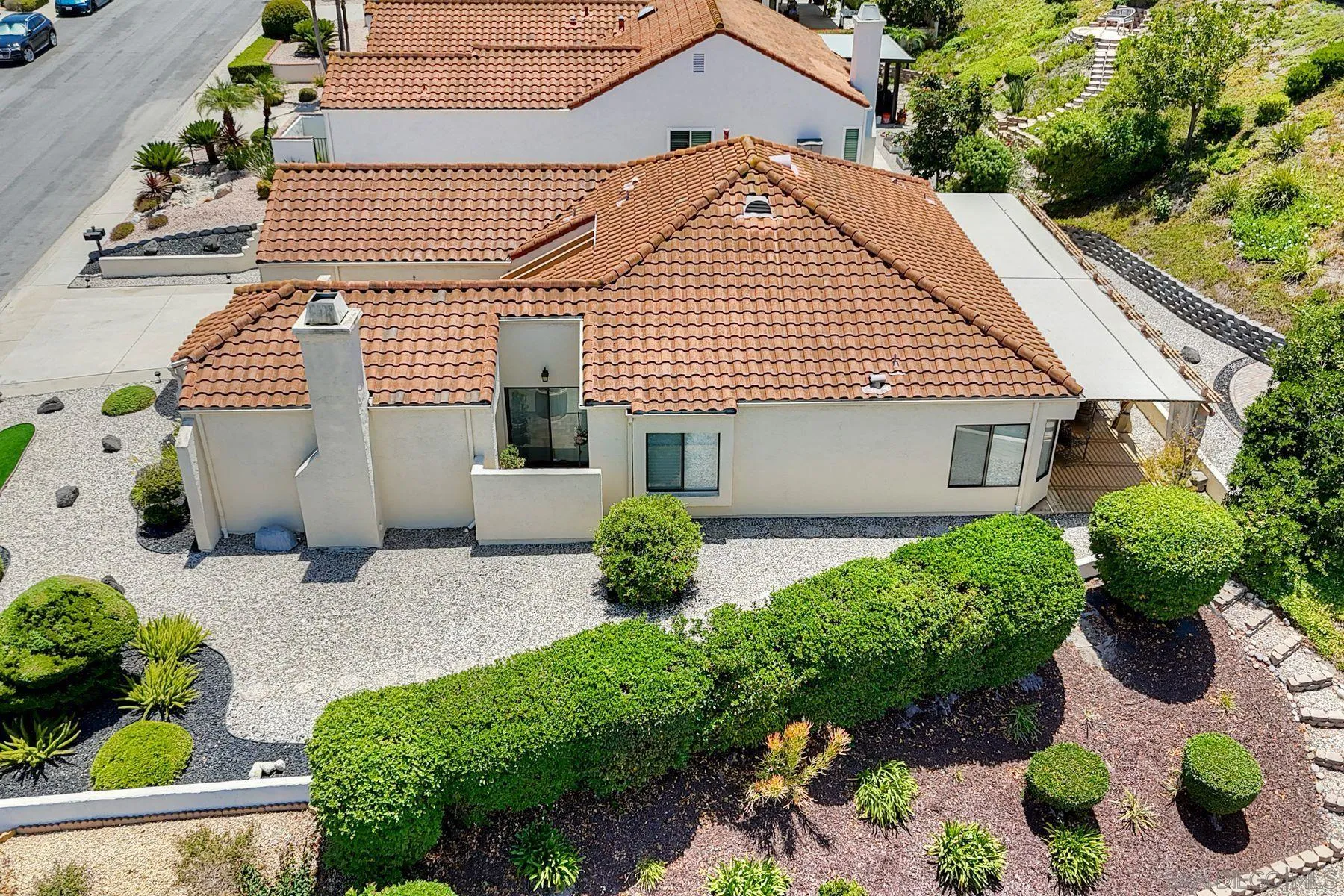 16078 AVENIDA AVEIRO