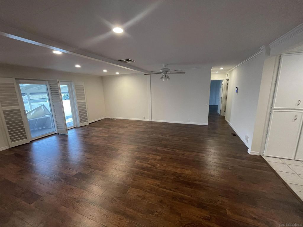 Photo of 630 Via Columbia, Vista, CA 92081 (MLS # 250045514)