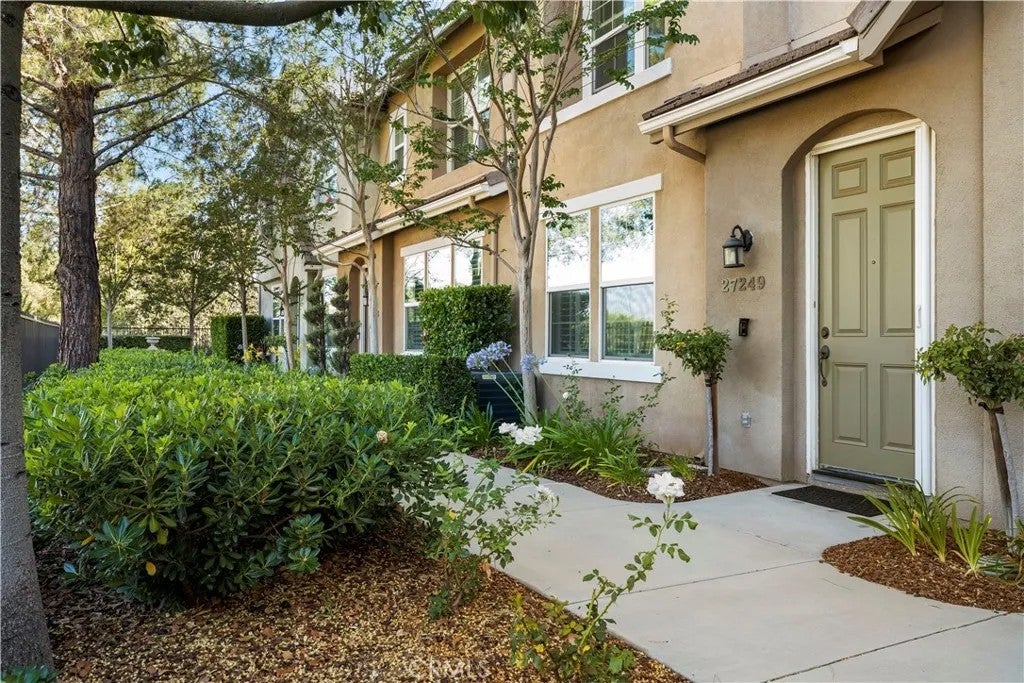 27249 Riverview Lane