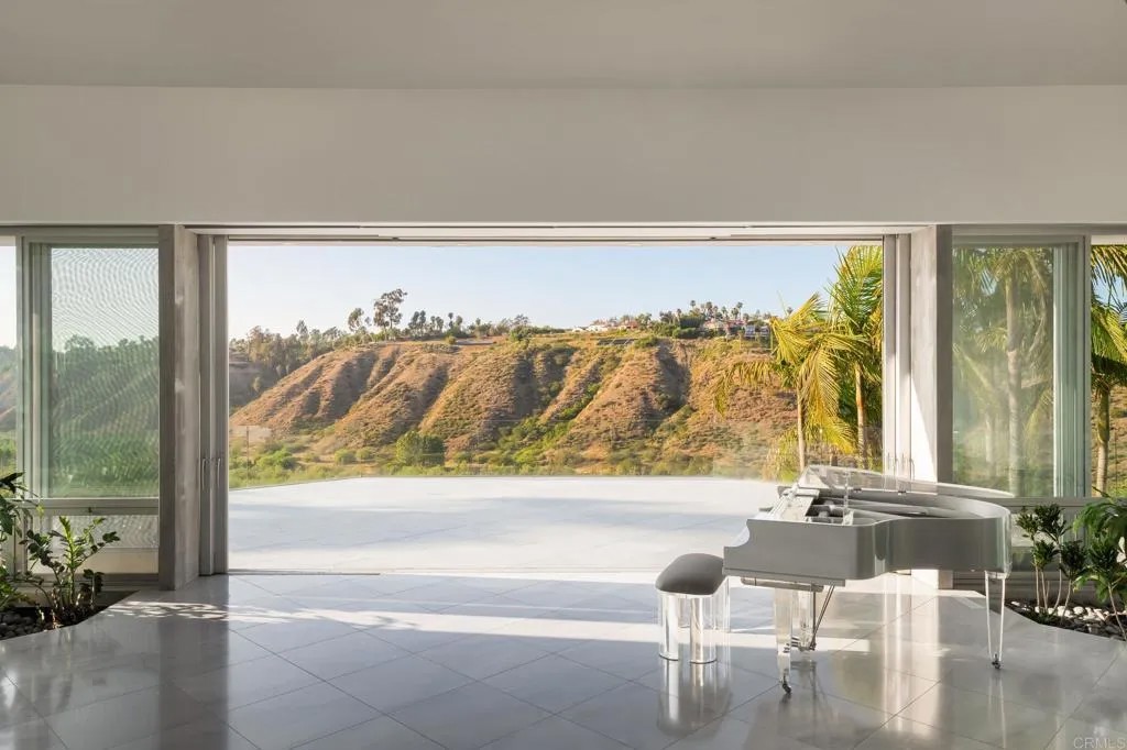 6002 Via Posada Del Norte