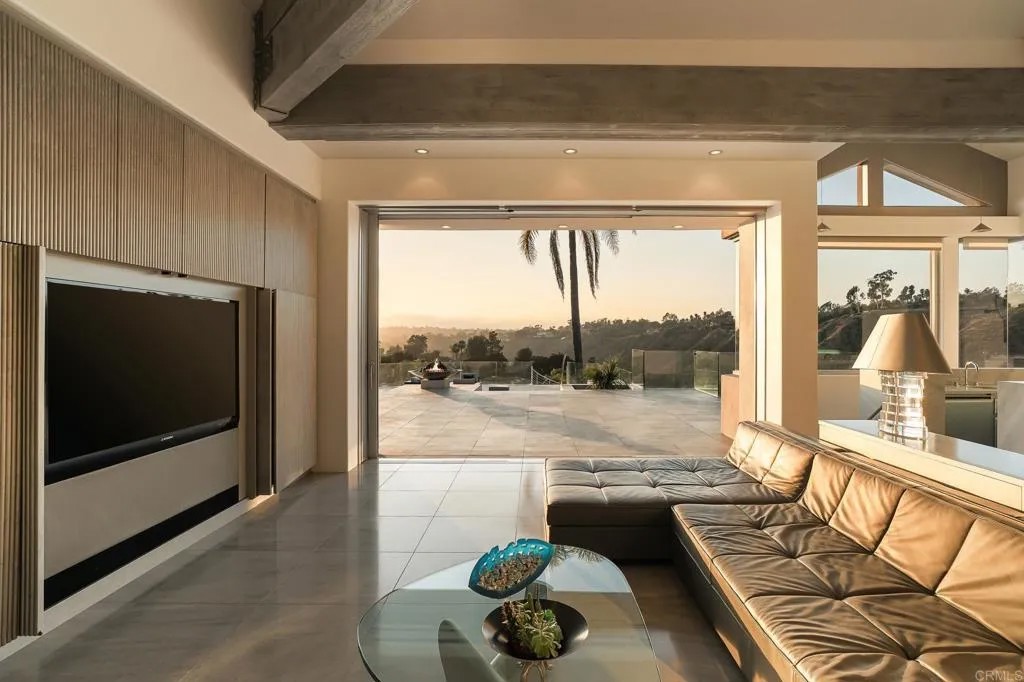 6002 Via Posada Del Norte