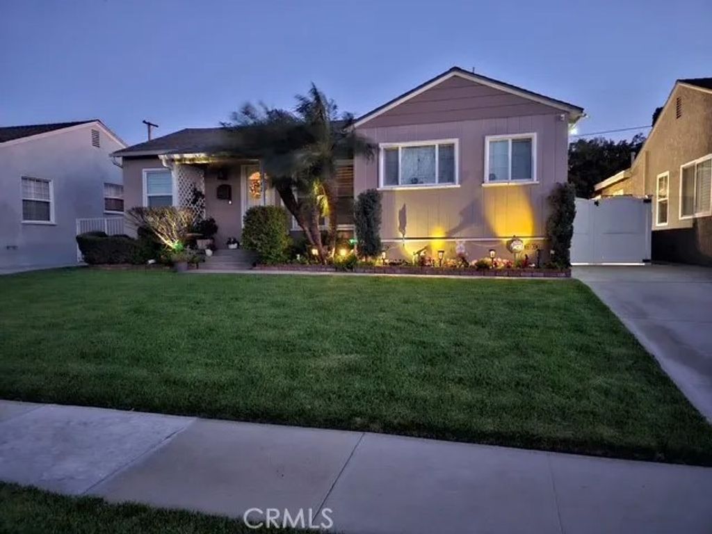 Photo of 2942 Silva St, Lakewood, CA 90712 (MLS # TR25279057)