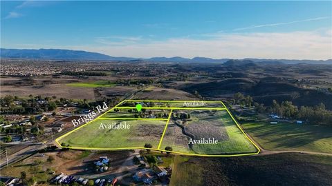 Tiny photo for 33041 Briggs Road, Menifee, CA 92584 (MLS # SW25270876)