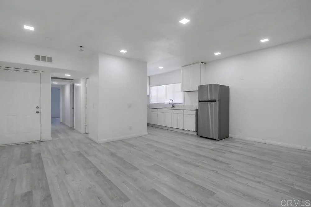 734 Grand Avenue