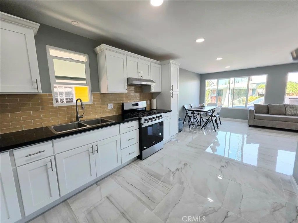 Photo of 17705 Western Ave #92, Gardena, CA 90248 (MLS # SB26020979)