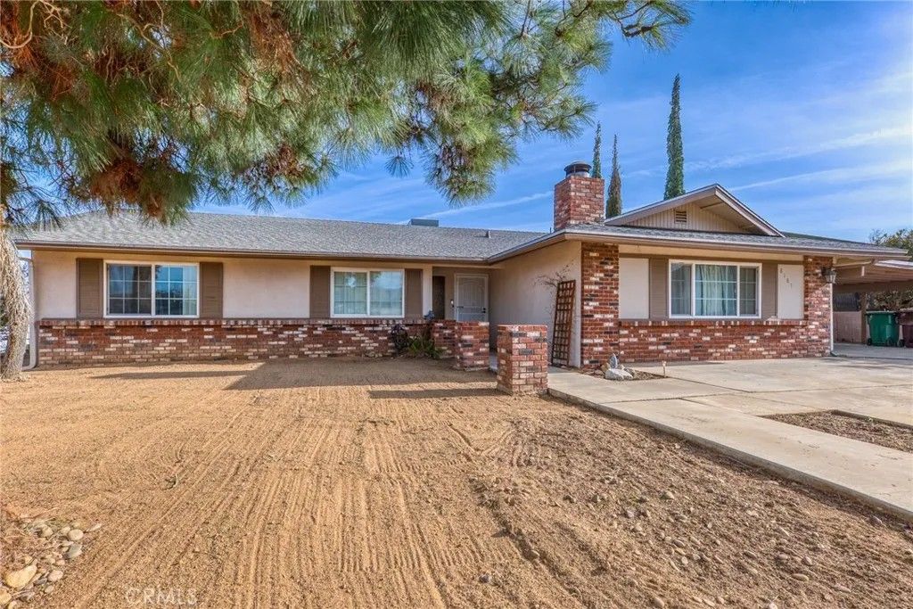 Photo of 8181 Church St, Yucca Valley, CA 92284 (MLS # JT26022340)