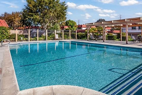 Tiny photo for 22844 Mesa Way #2, Lake Forest, CA 92630 (MLS # OC25247814)