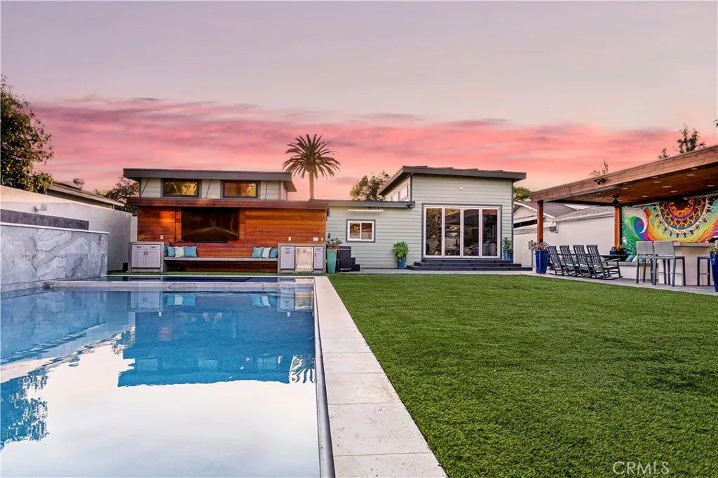 Photo of 1753 Wilstone Avenue, Encinitas, CA 92024 (MLS # OC25268761)