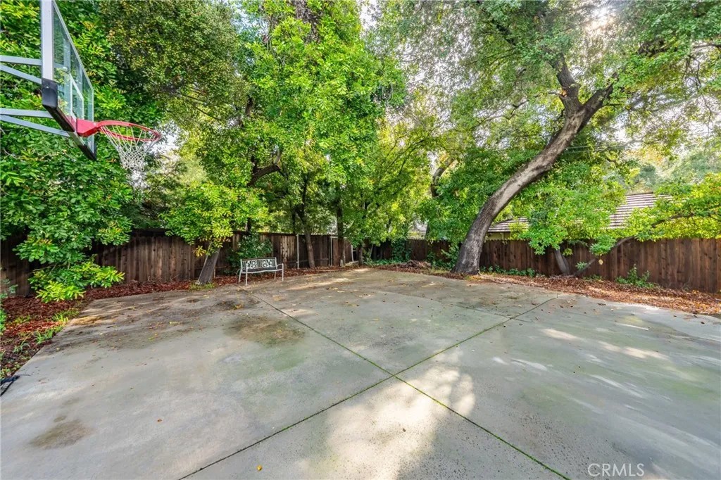 1210 Rodeo Road