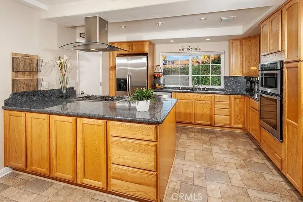 Photo of 8132 Sedan Avenue, West Hills, CA 91304 (MLS # SR25272626)