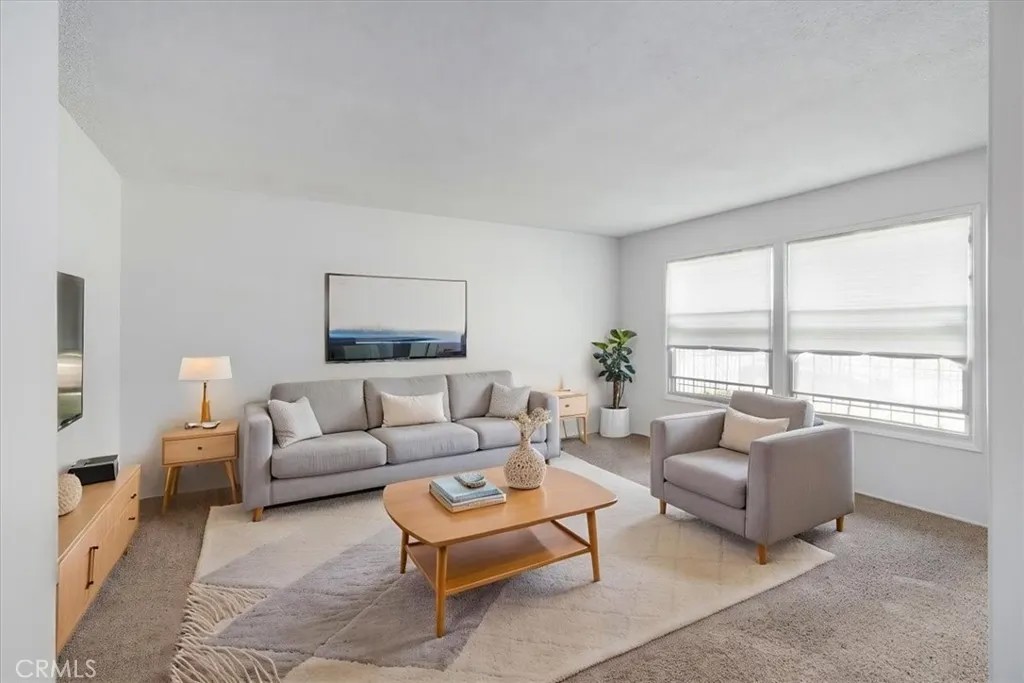 237 E 140th East