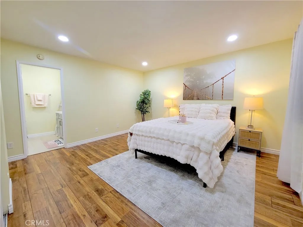 8221 Langdon Ave., #103