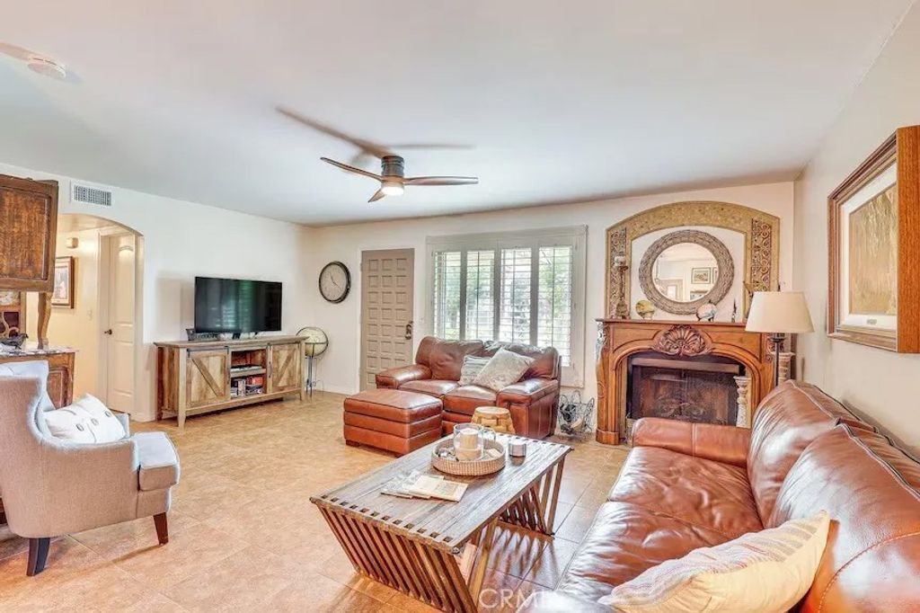 Photo of 868 Ardmore, Redlands, CA 92374 (MLS # IG25277936)