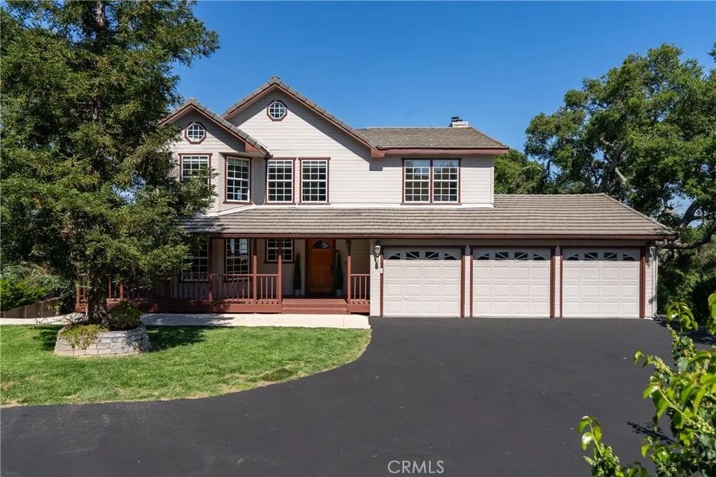 Photo of 10885 San Marcos Rd, Atascadero, CA 93422 (MLS # SC26013673)