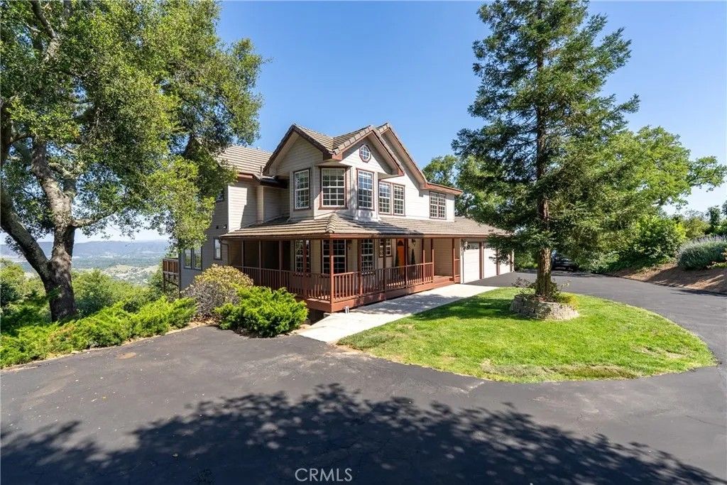 Photo of 10885 San Marcos Rd, Atascadero, CA 93422 (MLS # SC26013673)