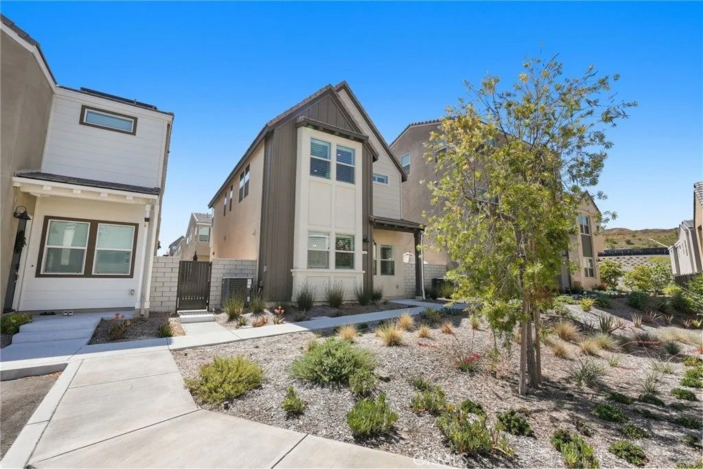 27367 Thunder Ridge Court