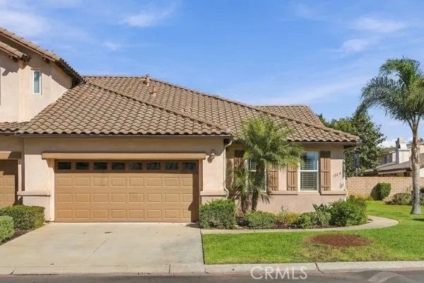 1729 Bilbao Drive