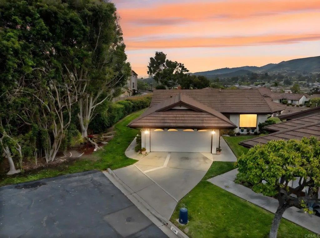Photo of 1109 Calle Del Baston, San Marcos, CA 92078 (MLS # NDP2504245)
