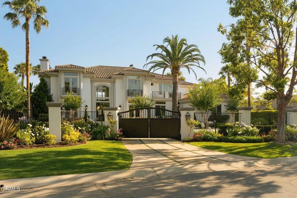 Photo of 1069 Corte Barroso, Camarillo, CA 93010 (MLS # V1-34247)