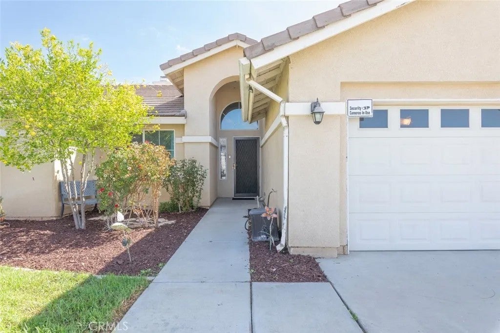 Photo of 233 Galiceno DR, San Jacinto, CA 92582 (MLS # SW26203528)