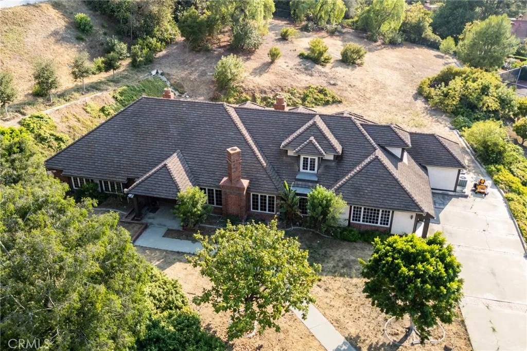 2945 Steeplechase Lane