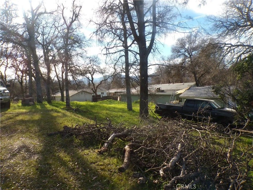 Photo of 15717 38th Ave, Clearlake, CA 95422 (MLS # LC26012595)