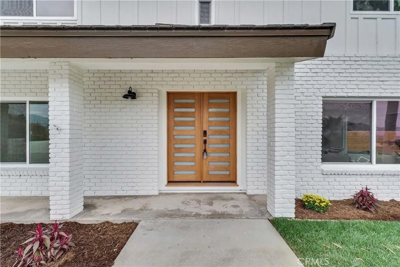 3146 E Los Cerillos Drive