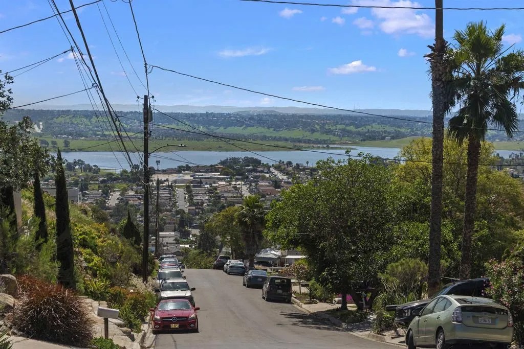 1609 San Miguel Avenue