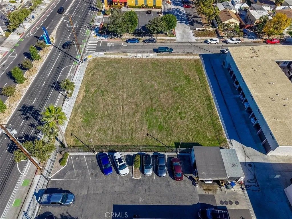 Photo of 3350 E Artesia Blvd, Long Beach, CA 90805 (MLS # OC25248436)