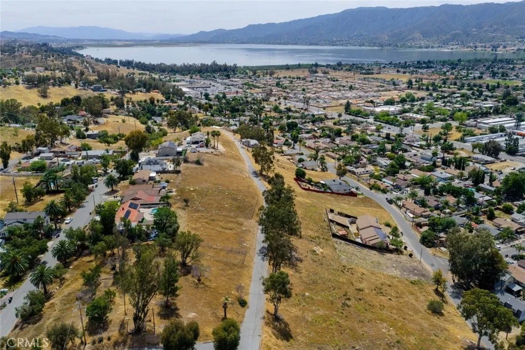 0 Lake Elsinore