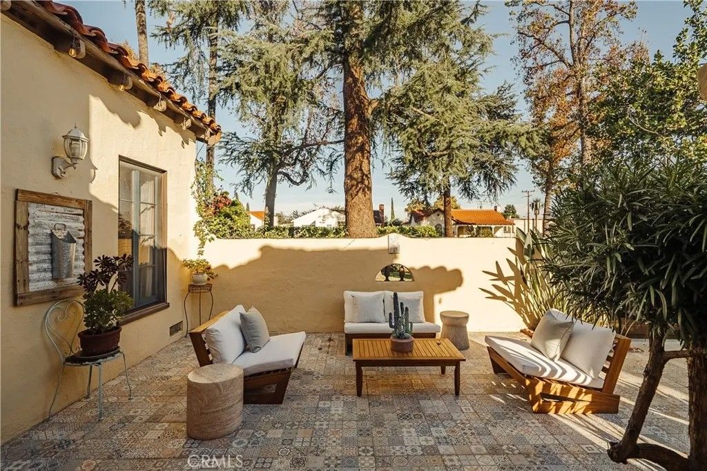 Photo of 1209 S 9th Street, Alhambra, CA 91801 (MLS # CV26040989)