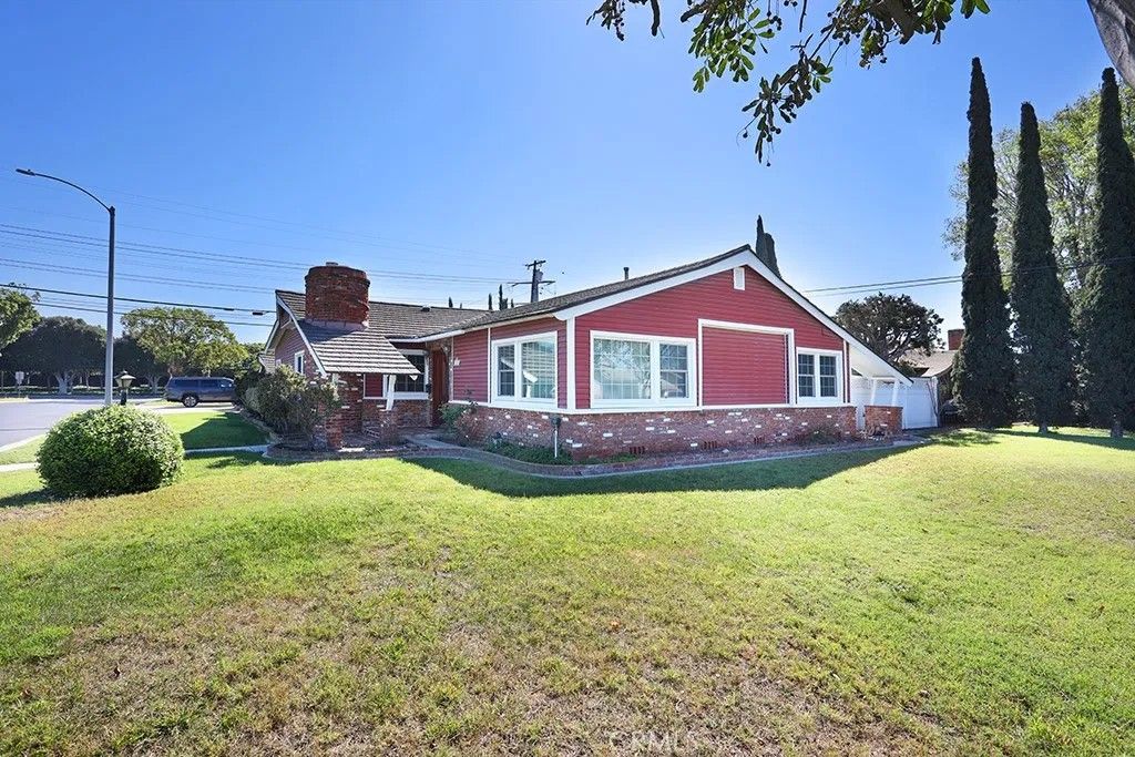 Photo of 1212 W Holgate, Anaheim, CA 92802 (MLS # PW26063210)