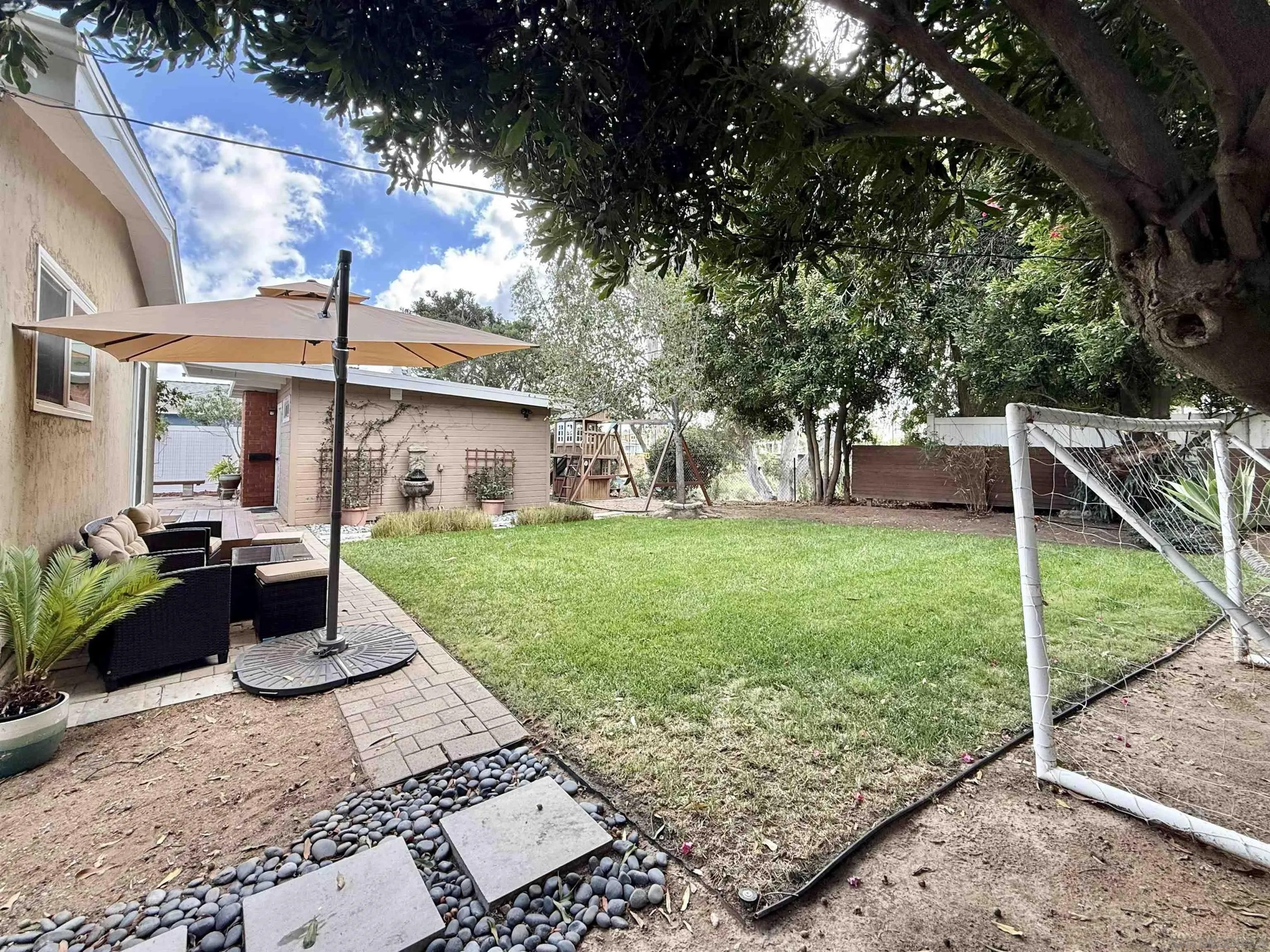 8511 Pinecrest Ave