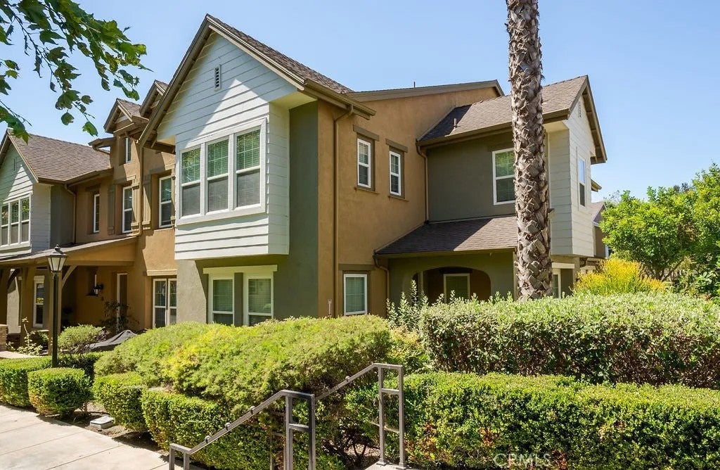 Photo of 20 Orange Blossom Circle, Ladera Ranch, CA 92694 (MLS # CV26197329)