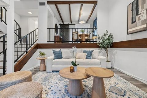 13567 Valerio Street F Van Nuys CA 91405