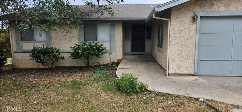 7 Fernbach Court