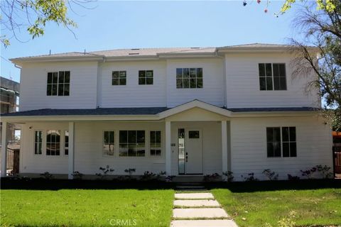 Photo of 1688 E Mendocino St, Altadena, CA 91001 (MLS # MB26033490)