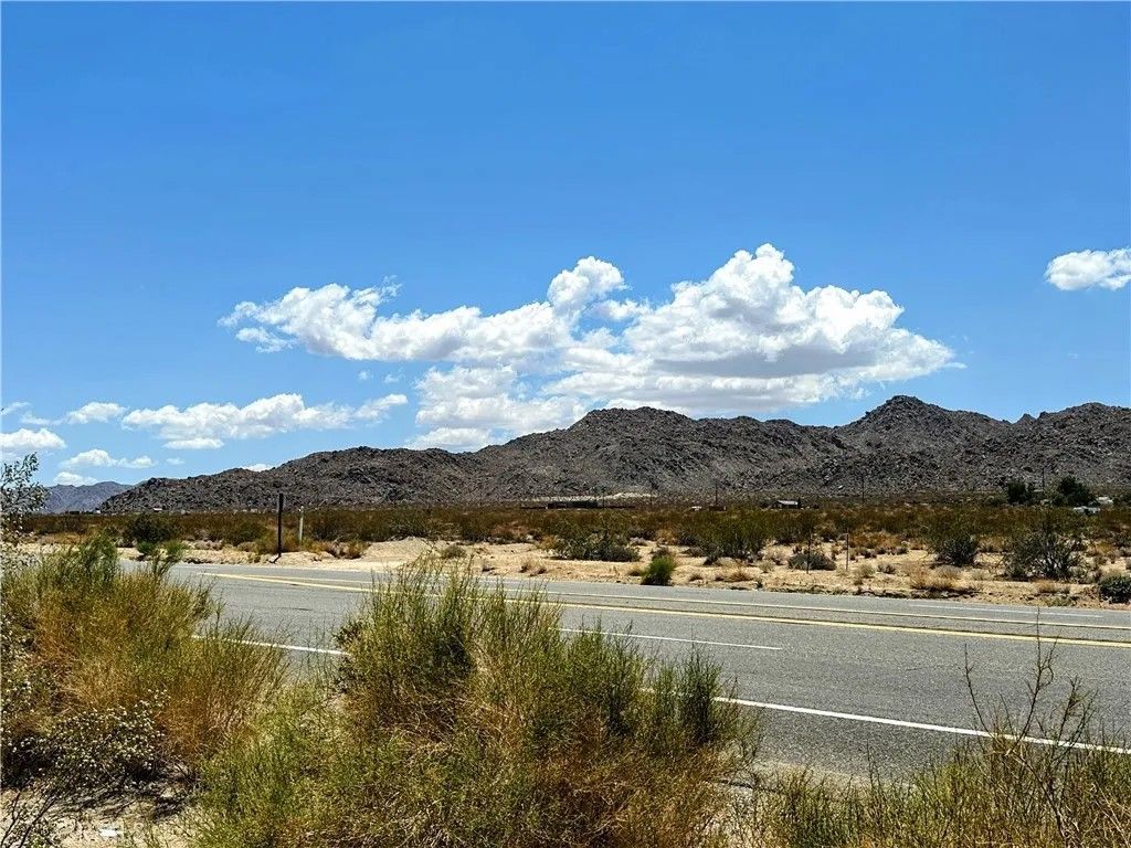 Photo of 66500 29 Palms, Joshua Tree, CA 92252 (MLS # JT26034109)