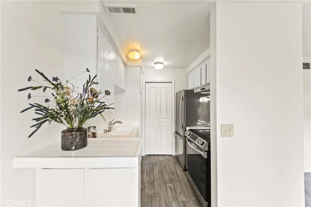 5582 Temple City Blvd