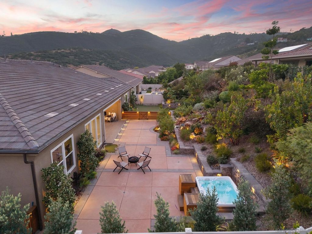 Photo of 2935 Side Saddle Ln, Escondido, CA 92029 (MLS # 260007051)