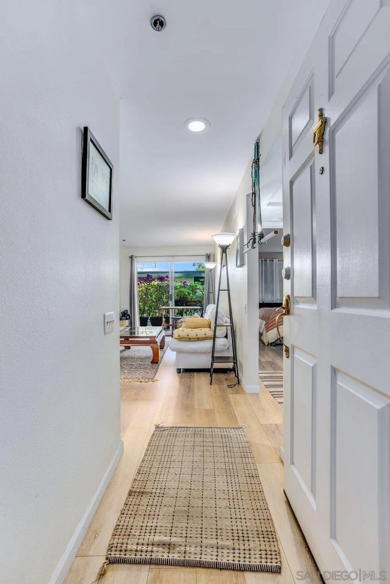 1616 CIRCA DEL LAGO C# 108