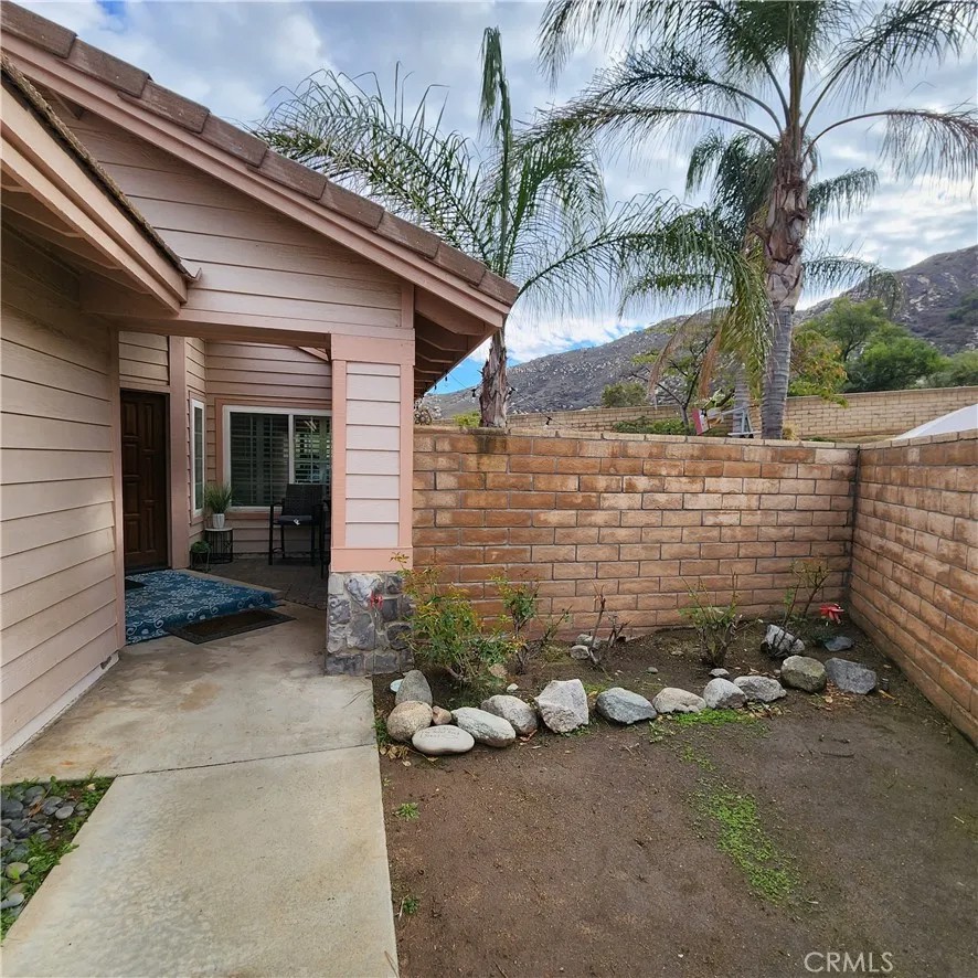 10482 Valley Crest