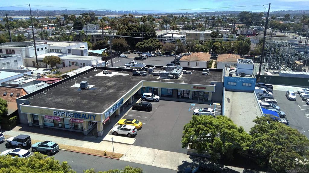Photo of 1631-37 Garnet Avenue, San Diego, CA 92109 (MLS # 260018761)