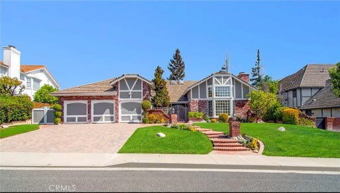 Photo of 29423 Bertrand DR, Agoura Hills, CA 91301 (MLS # SR26215196)